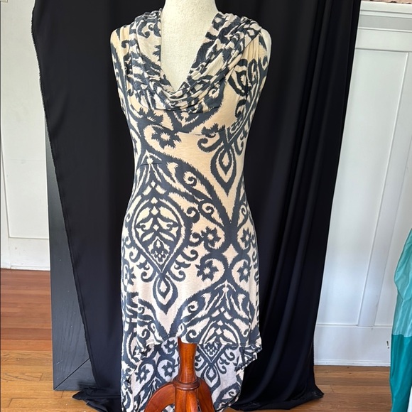 Cosmo*L Elegant Patterned Stretchy Dress, Med - Picture 1 of 11